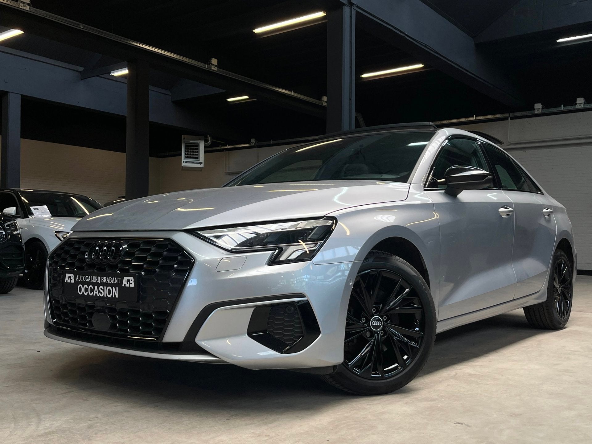 Audi A3 LIMOUSINE 35 TFSI S edition Pano/Carplay/Camera/ACC, 4 cilinders, 150 pk, Origineel Nederlands, Bedrijf