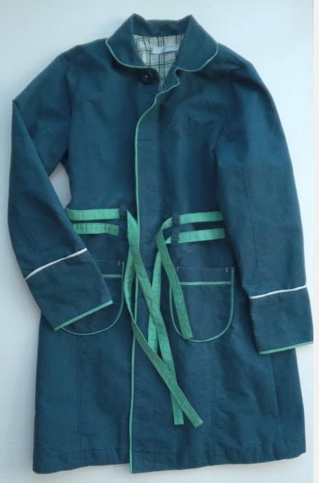 Adidas vintage katoenen trenchcoat, maat M, Zo goed als nieuw, Stichting Angel's Choice, Angelschoice@gmail.com, Oosterveldweg 15, 7274 DZ