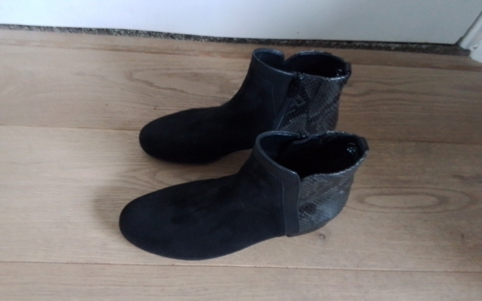mooie laarsjes maat 37 Gabor, Kleding | Dames, Ophalen of Verzenden, Zo goed als nieuw, Zwart