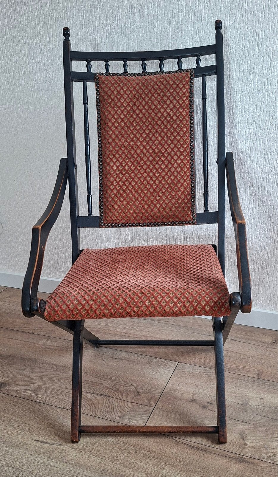 Antieke opvouwbare stoel met stoffen bekleding, Antiek en Kunst, Antiek | Meubels | Stoelen en Banken, Ophalen