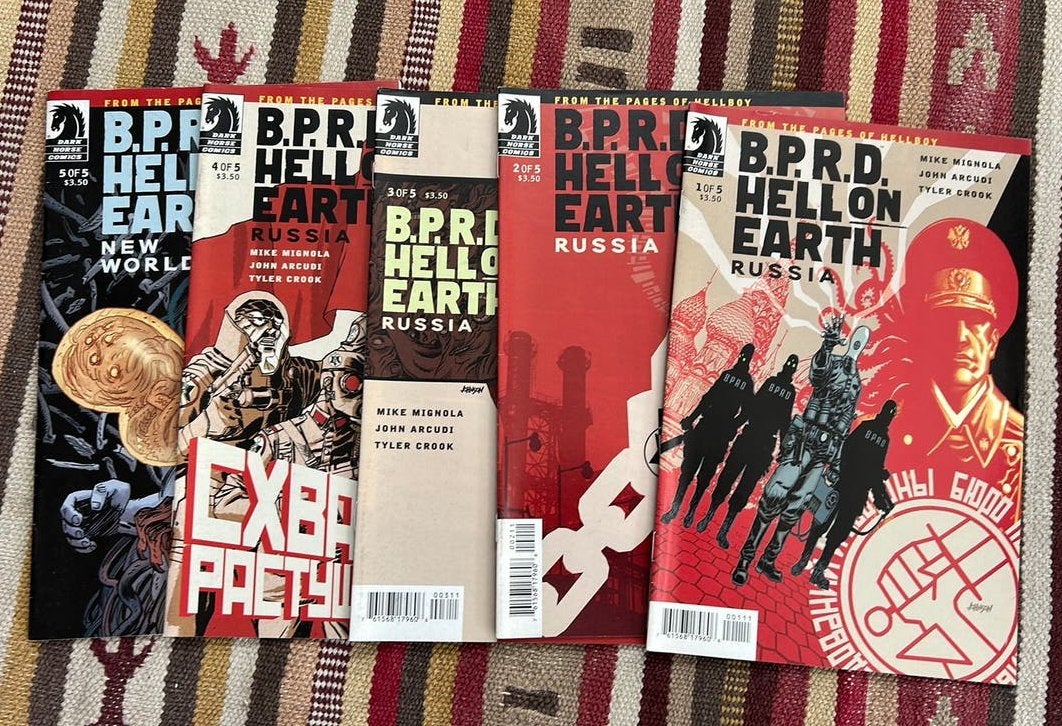 B.P.R.D. hell on earth Russia HELLBOY, Boeken, Strips | Comics, Eén comic, Ophalen of Verzenden, Zo goed als nieuw, Amerika