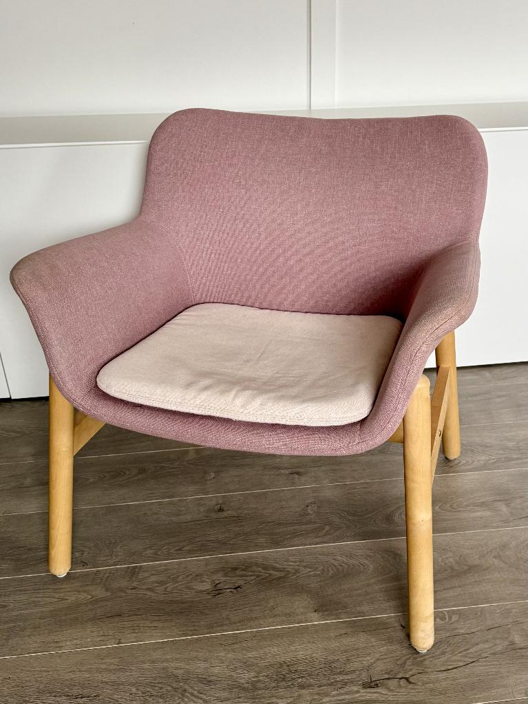 Ikea Vedbo fauteuil, oud roze, Huis en Inrichting, Stoelen, Gebruikt, Eén, Hout, Metaal, Stof, Overige kleuren, Ophalen