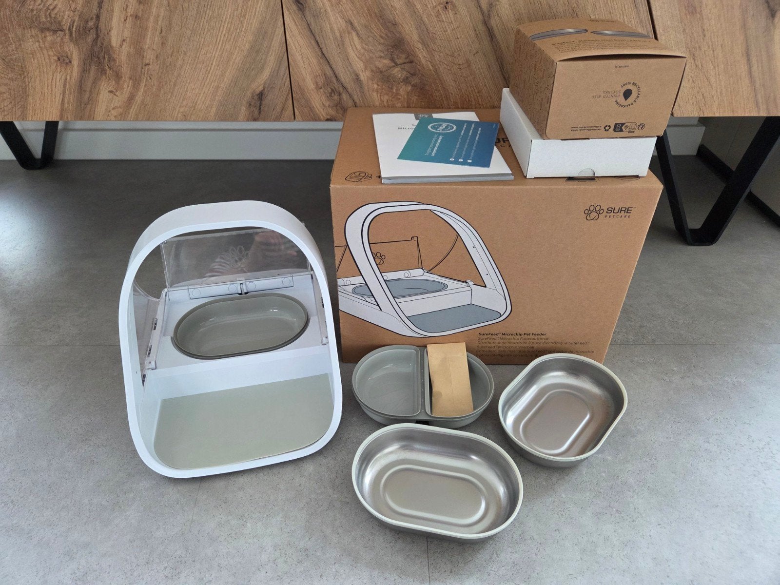 SureFeed Microchip Pet Feeder + 2 RVS voerbakjes, Ophalen of Verzenden, Zo goed als nieuw