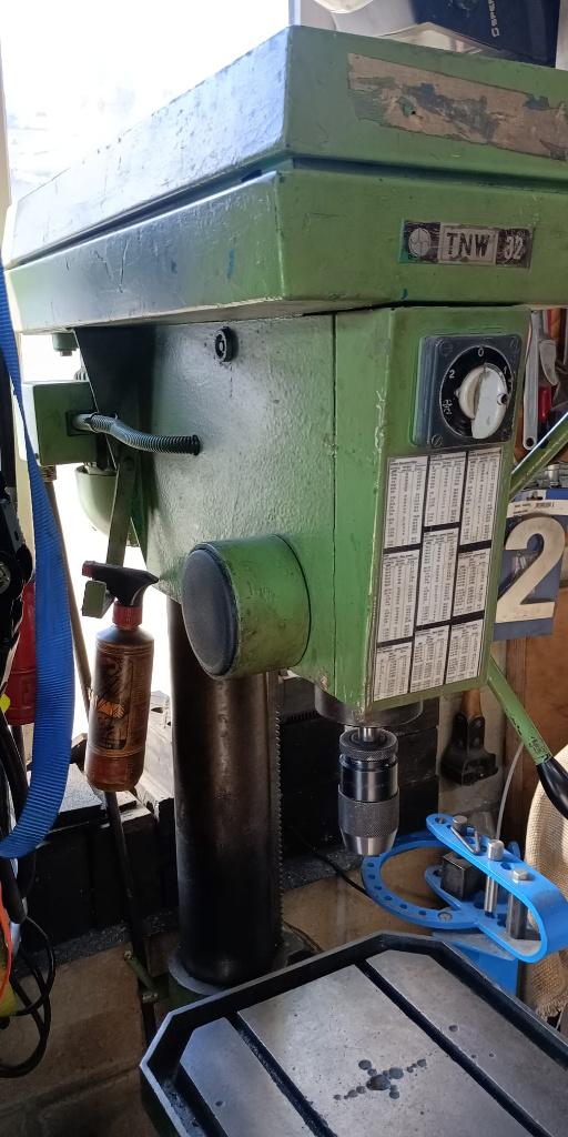 Te koop een robuuste TWN 32 Kolomboormachine., Ophalen, Gebruikt, 600 watt of meer, Kolomboormachine