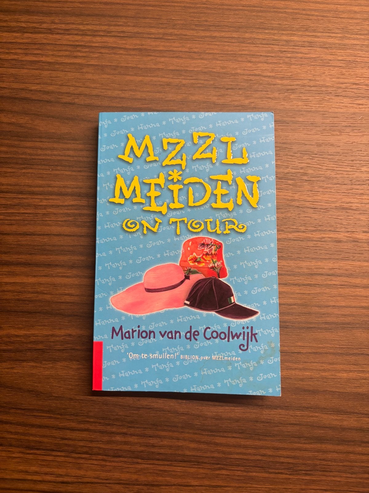 MZZL Meiden On Tour - Marion van de Coolwijk, Ophalen of Verzenden, Zo goed als nieuw, Fictie