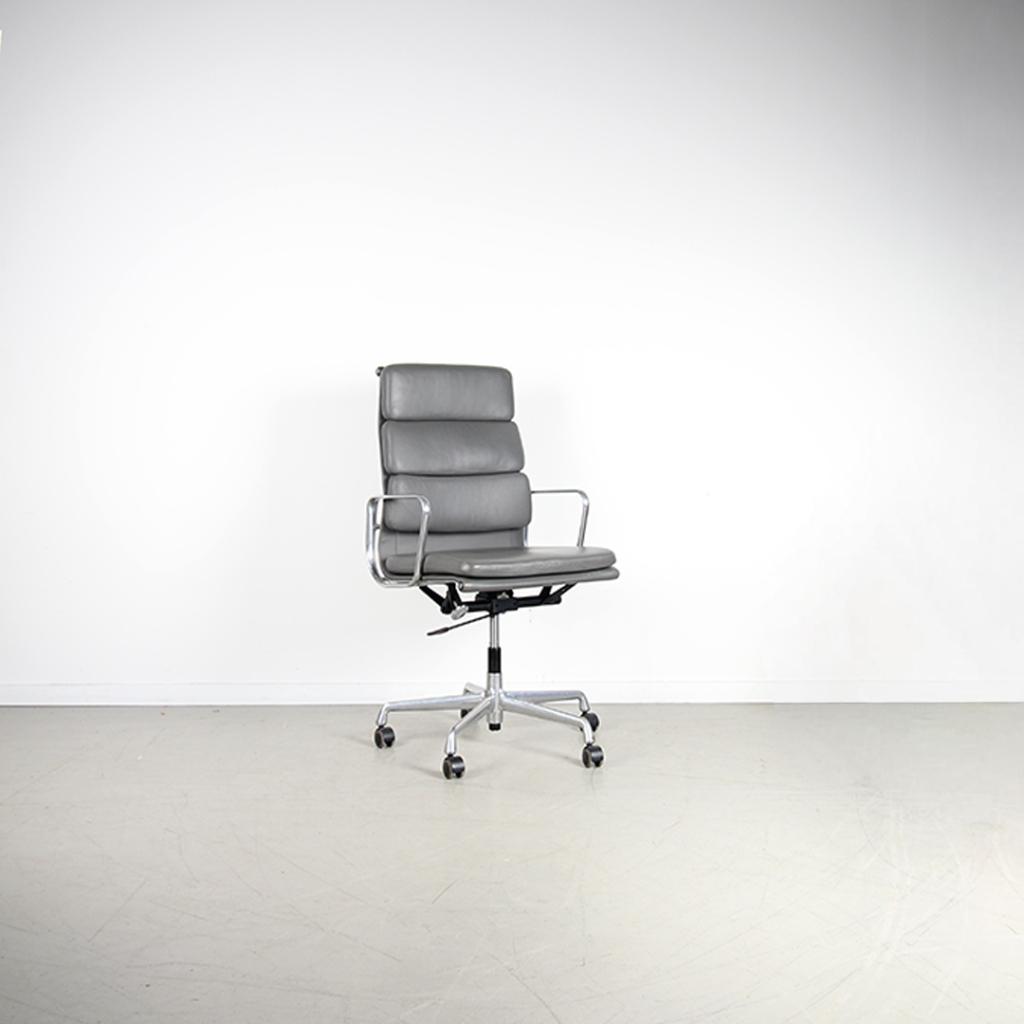 1x Vitra Eames EA 219 Bureaustoel Softpad Grijs Leer – Alu
