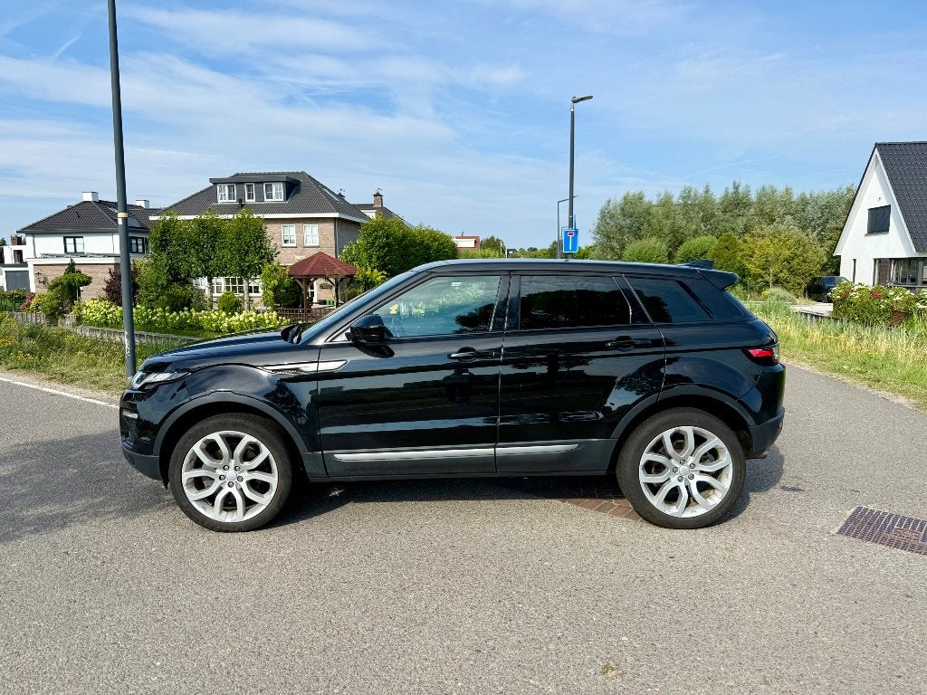 Land Rover Range Rover Evoque  2.0 TD4 150pk 4WD Aut 2018, Auto's, Land Rover, Automaat, Zwart, 2000 kg, Zwart