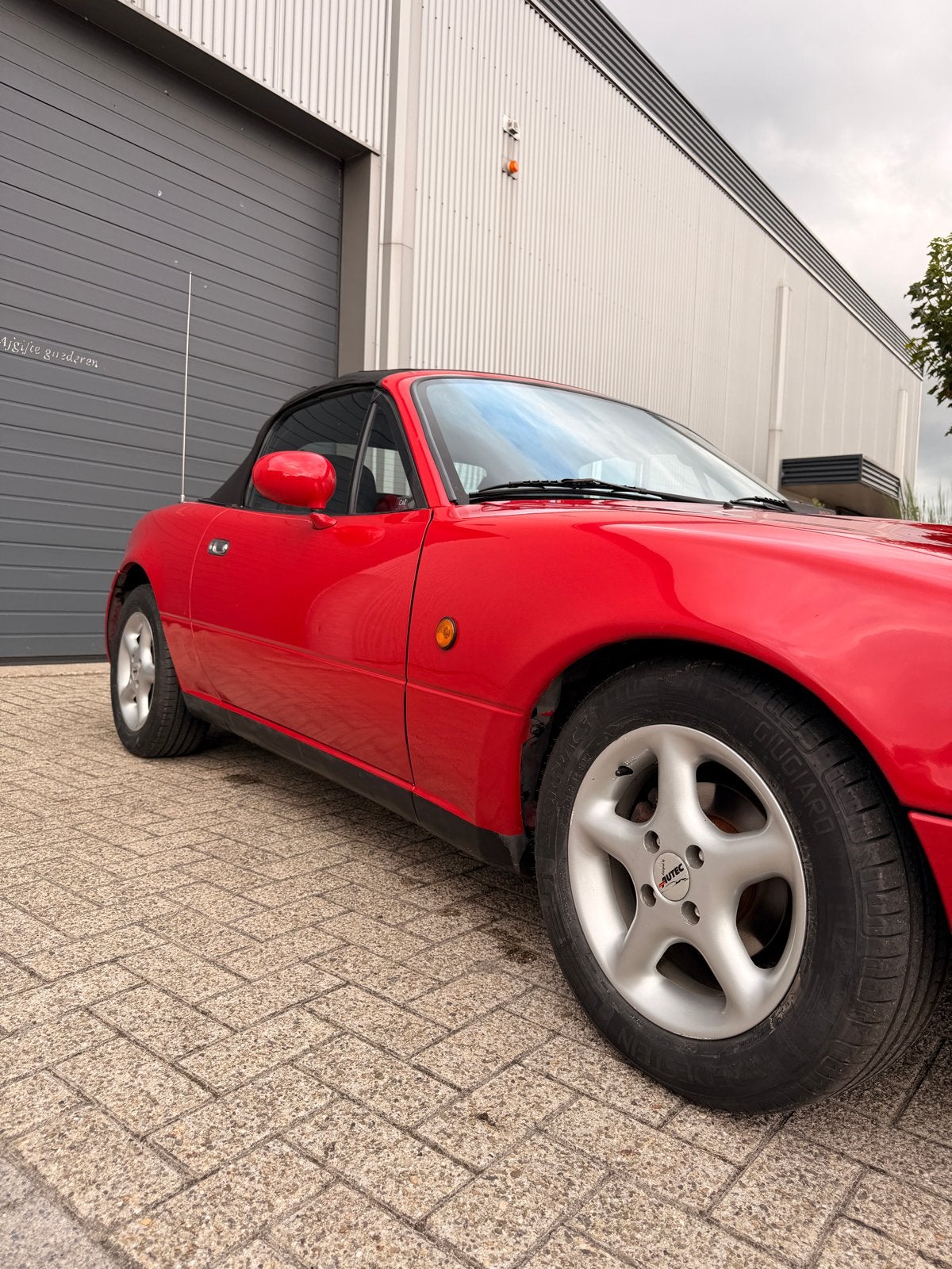 Mazda MX-5 1.6 U9 1990 Rood, foto 4