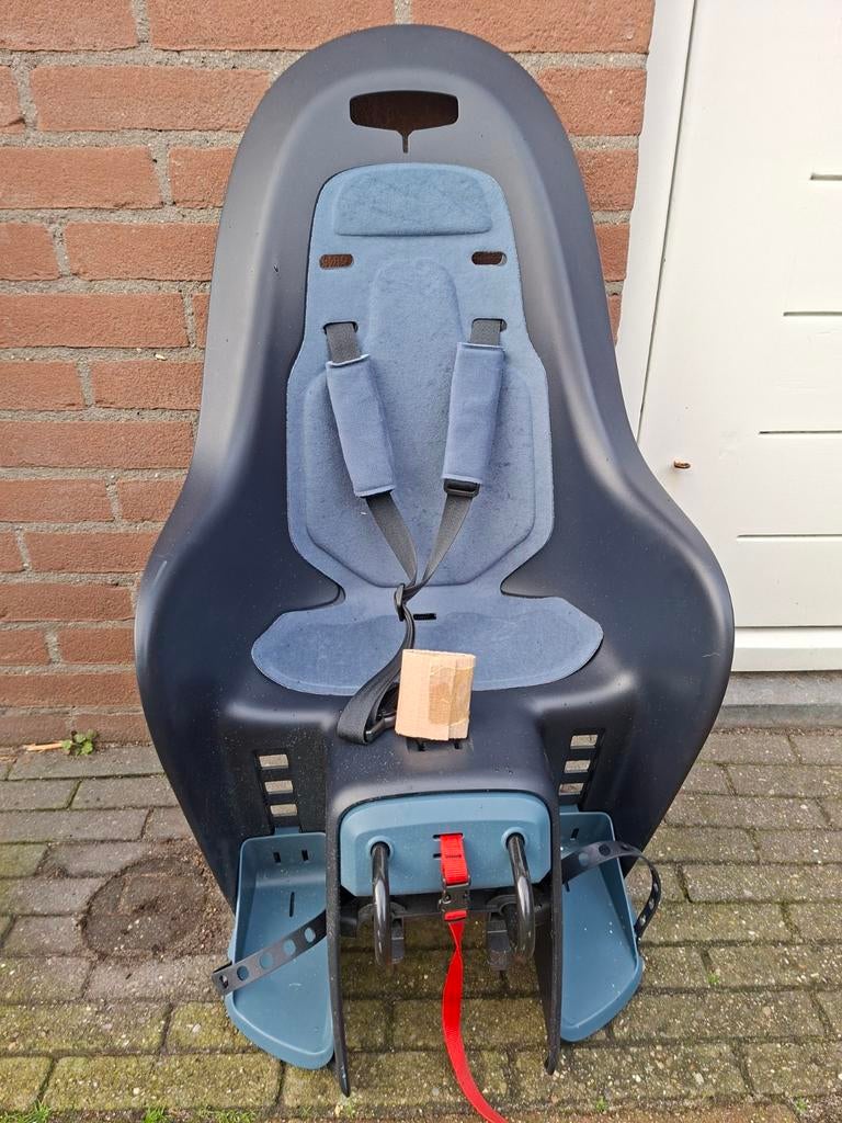 Btwin babyzitje 100 BCLIP - Zo goed als nieuw, Fietsen en Brommers, Fietsaccessoires | Fietsstoeltjes, Achterzitje, Voetsteuntjes