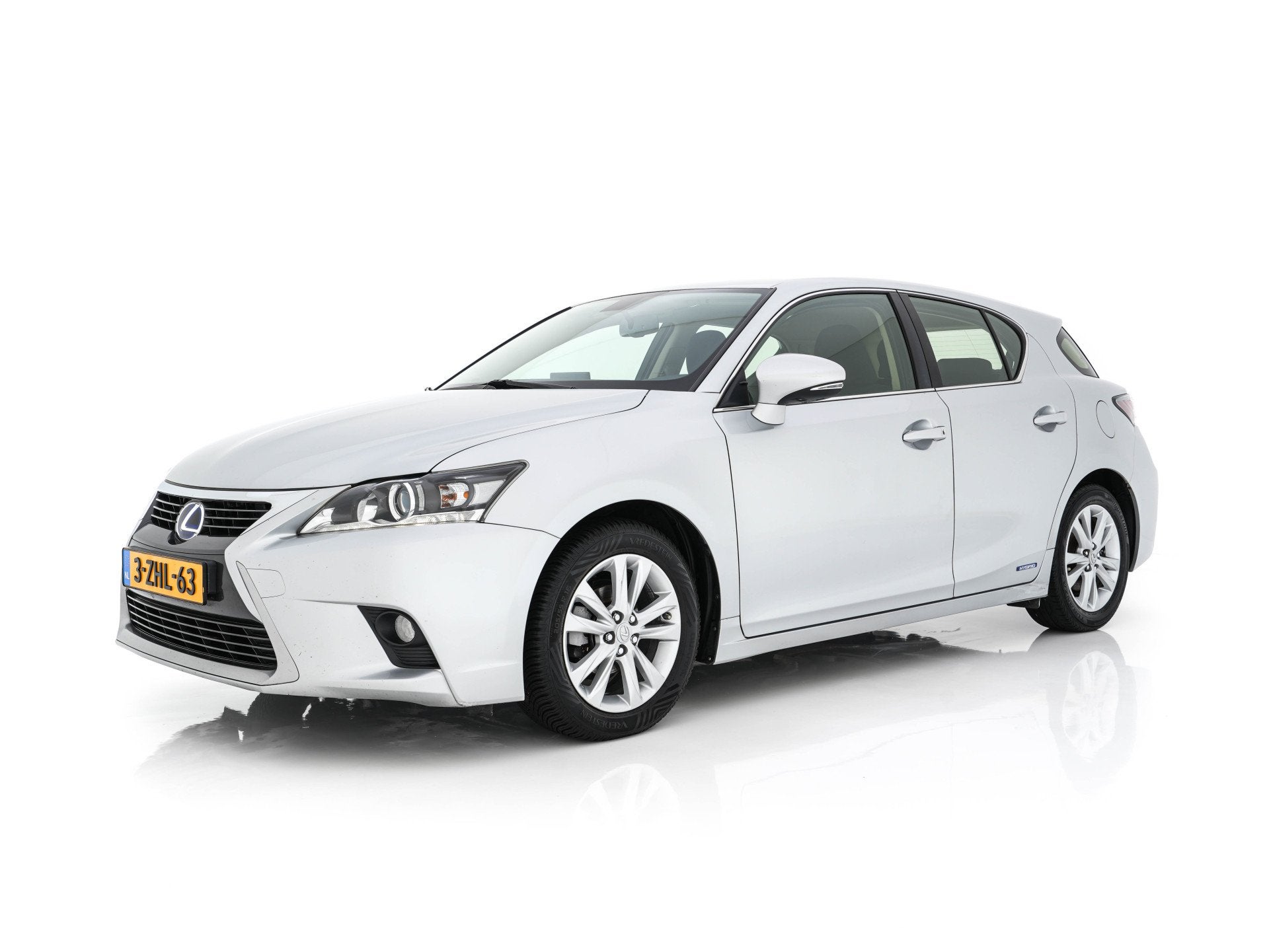 Lexus CT 200h Business Line Aut.*NAVI-FULLMAP | ALCANTARA |, 136 pk, Gebruikt, Euro 6, 4 cilinders
