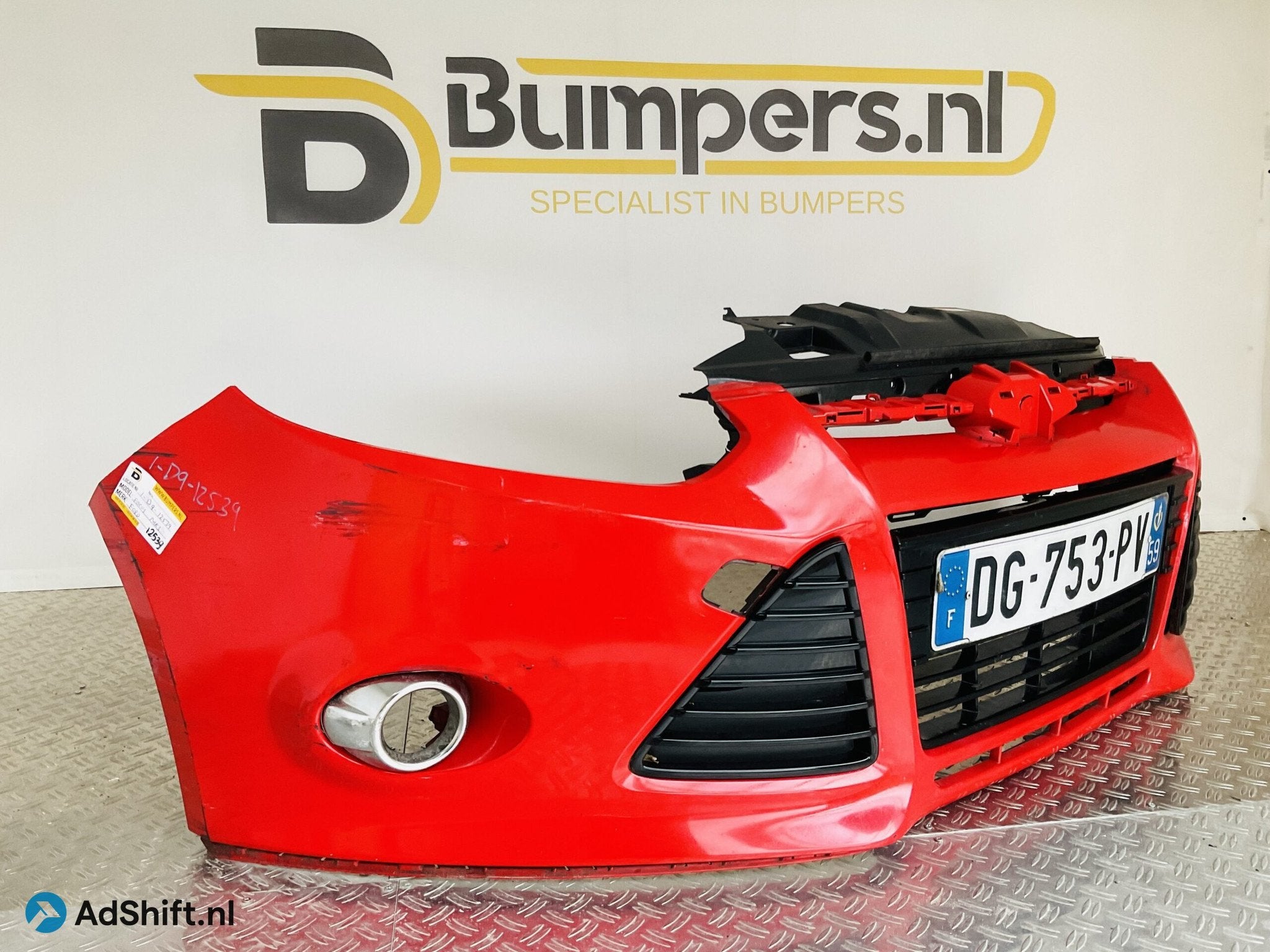 BUMPER Ford Focus MK3 2010-2013 BM5117757A VOORBUMPER 1-D9-1, Bumper