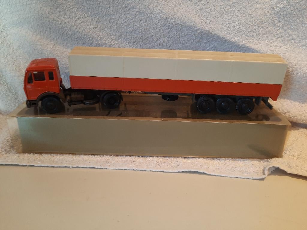 NZG vrachtwagen, Hobby en Vrije tijd, Modelauto's | 1:50, Verzenden, Zo goed als nieuw, Bus of Vrachtwagen, NZG