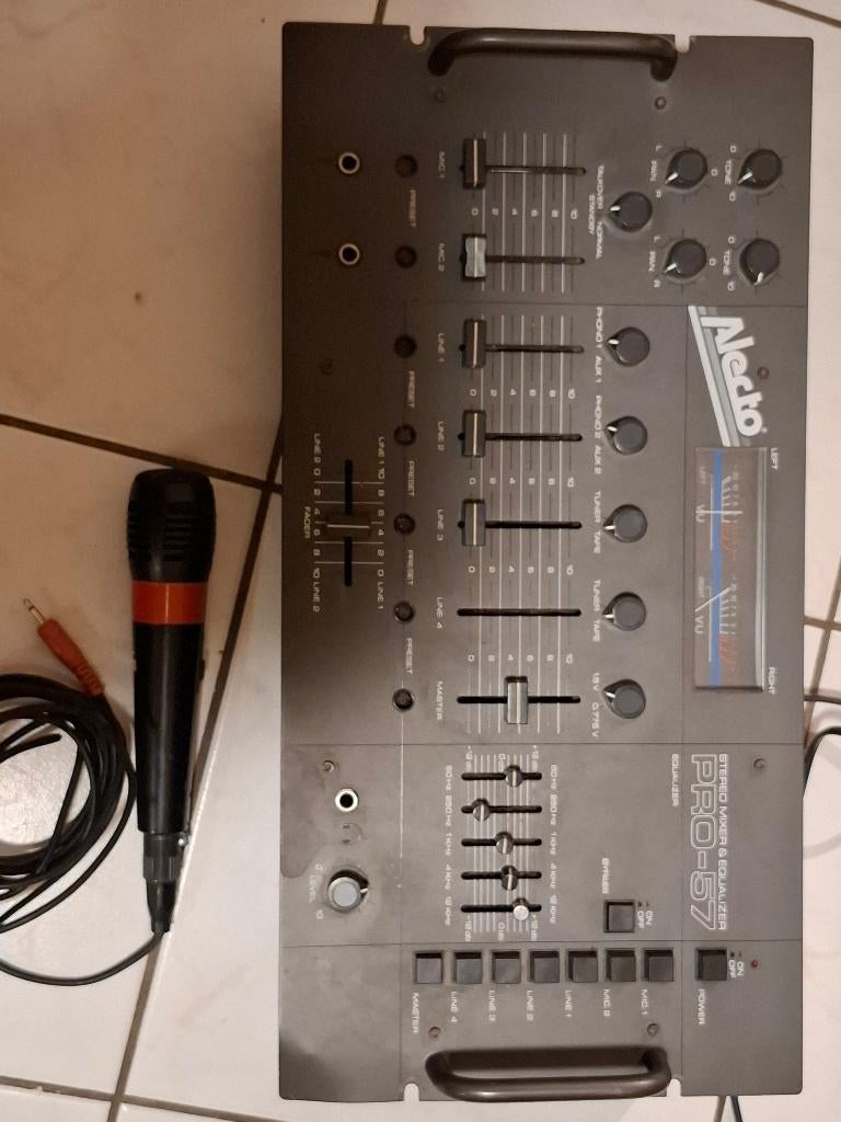 Mengpaneel, Ophalen of Verzenden, Gebruikt, 5 tot 10 kanalen, Microfooningang