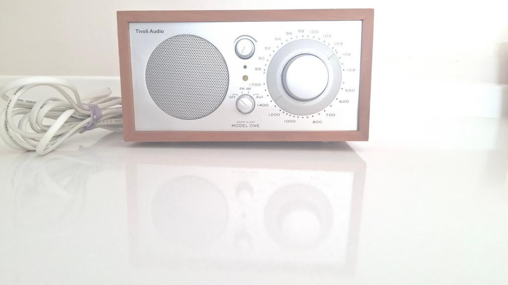 Audio Tivoli model One radio, Ophalen