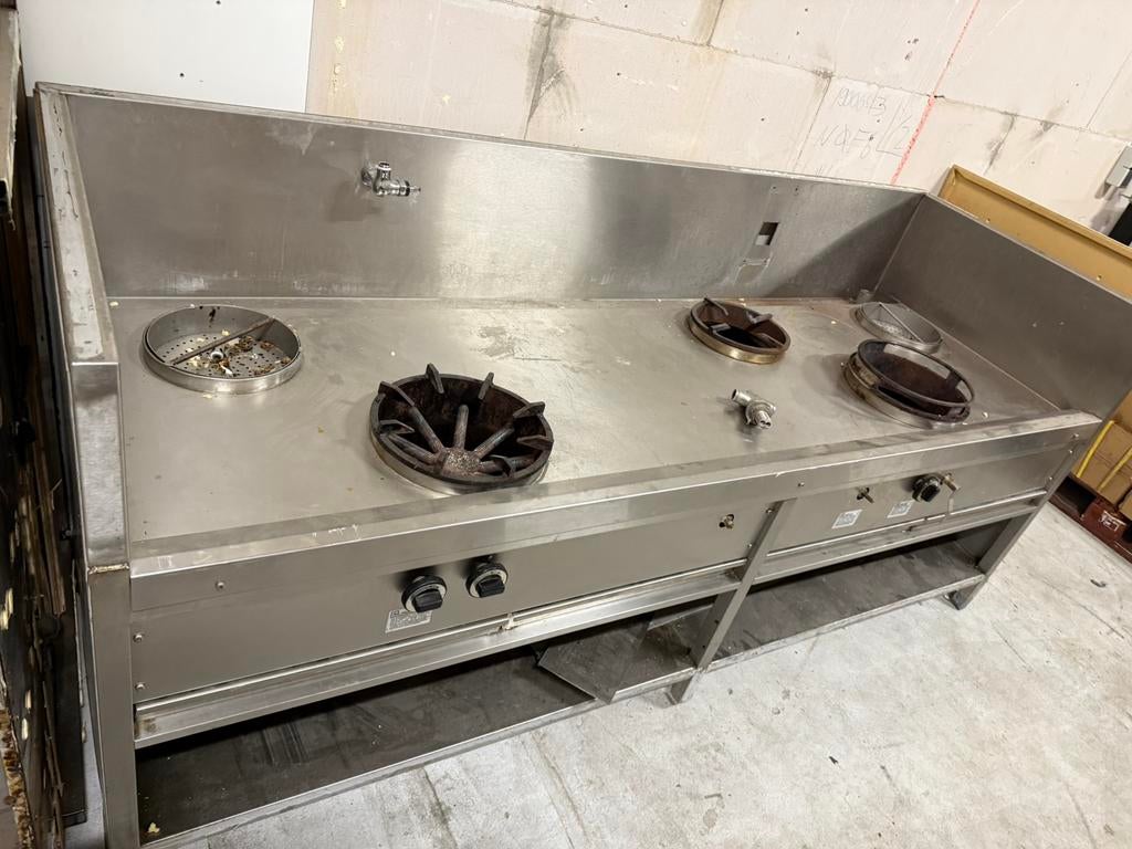 Woktafel op gas, Zakelijke goederen, Horeca | Keukenapparatuur, Ophalen of Verzenden, Gebruikt, RVS Meubilair