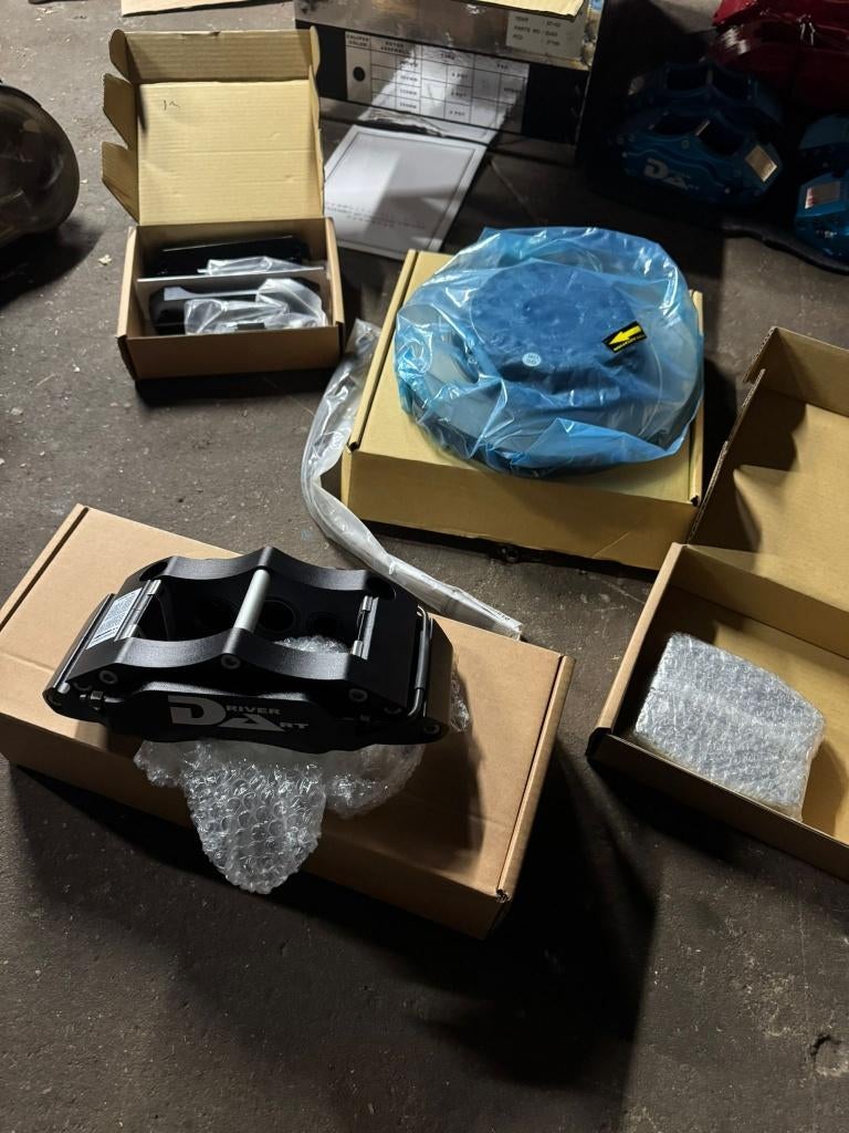 Subaru Impreza DA 6-Piston Big Brake Kit – 304mm–NIEUW, Ophalen of Verzenden, Nieuw, Subaru