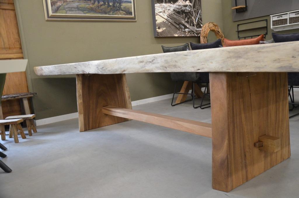 Suar Boomstamtafel 350 cm - BT 138, Huis en Inrichting, Tafels | Eettafels, Overige houtsoorten, Rechthoekig, Nieuw, 200 cm of meer
