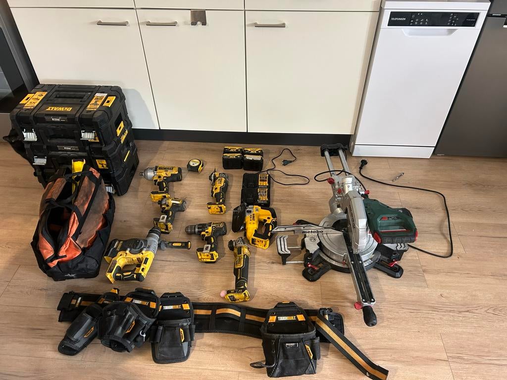 Dewalt Set, Metabo Afkortzaag & Toughbuilt Riem, Ophalen of Verzenden, Zo goed als nieuw