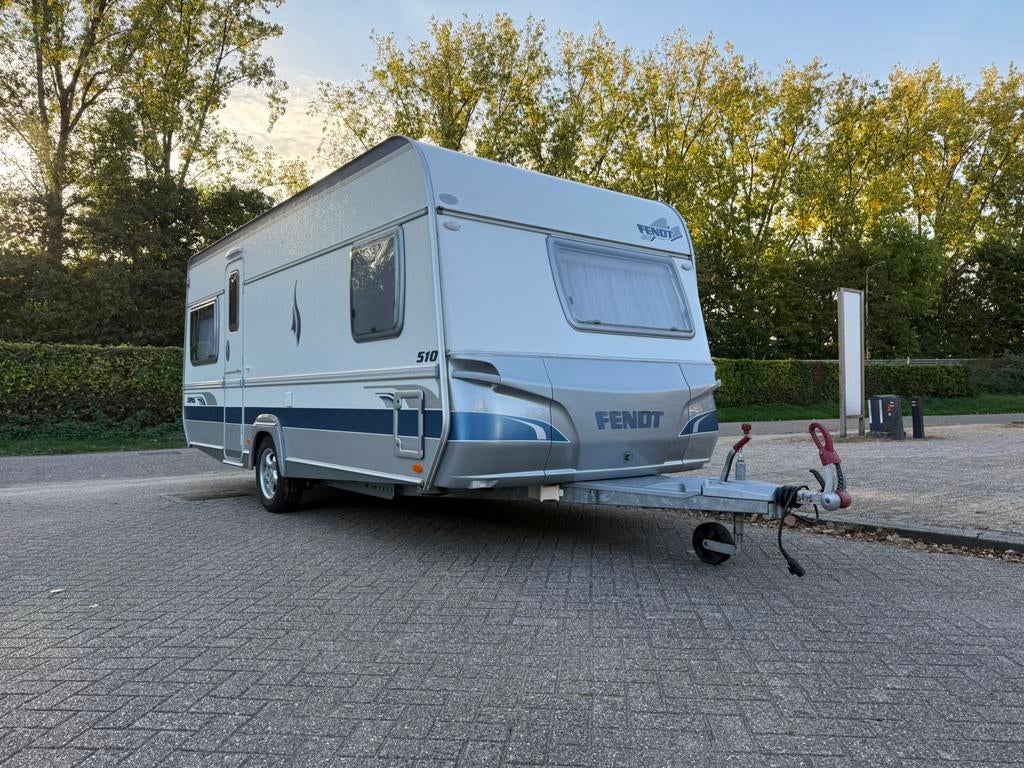Fendt Topas 510 TFB 2006, Caravans en Kamperen, Caravans, Bedrijf, tot en met 4, 1000 - 1250 kg, Rondzit, Fendt, Frans bed, 5 tot 6 meter