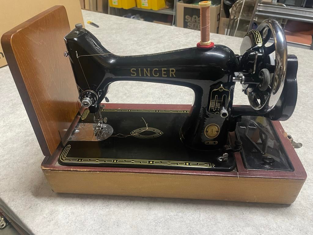 Singer 99K Naaimachine in Mooie Staat + Handleiding, Antiek en Kunst, Ophalen