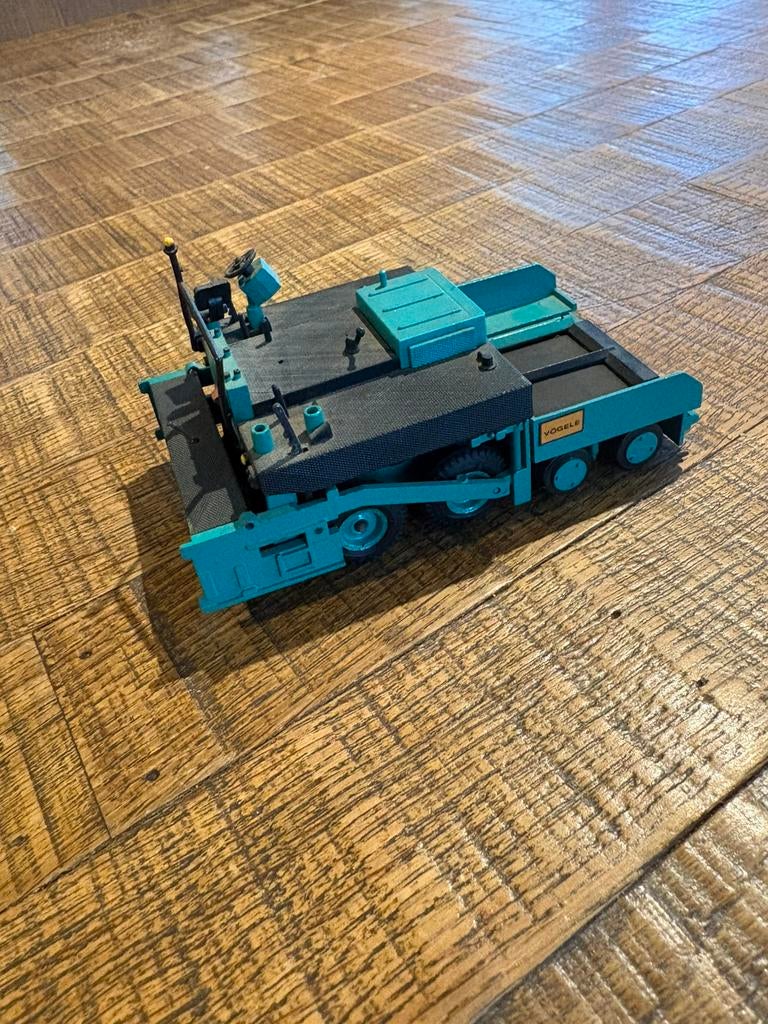 Vögele Gescha asfaltmachine model auto, Hobby en Vrije tijd, Verzenden, Zo goed als nieuw, Auto