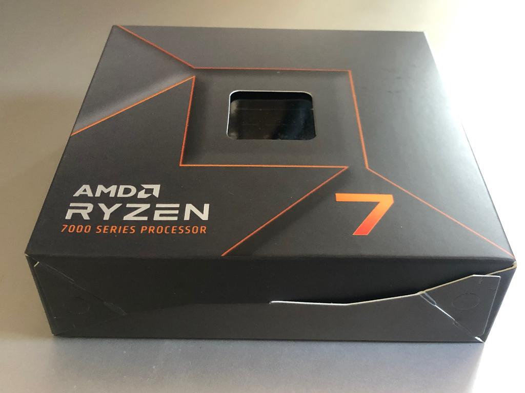 AMD 7700x 4,5ghz 8-core processor, Ophalen of Verzenden, Zo goed als nieuw, 8-core, 4 Ghz of meer