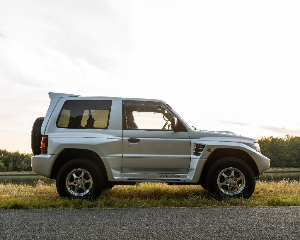 Mitsubishi Pajero EVOLUTION, foto 3