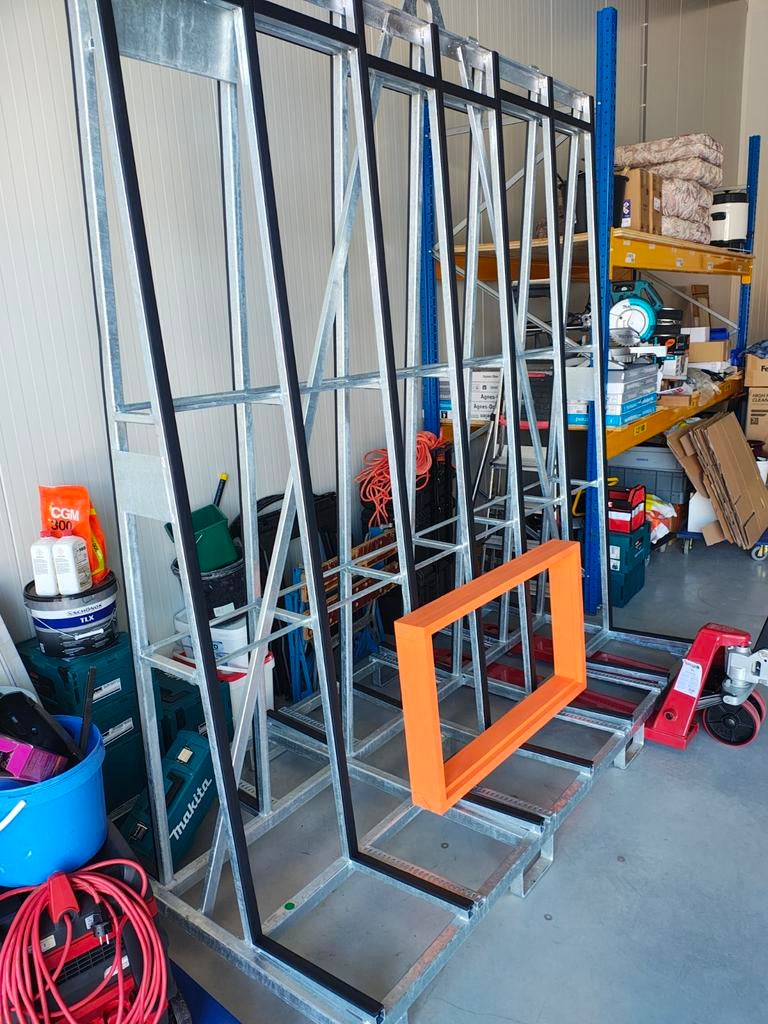 Zware glasbol, Ophalen, Nieuw