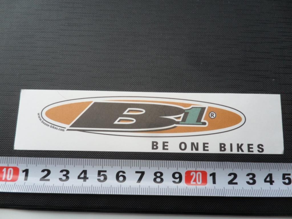 sticker 001 fiets logo B1 be one bikes *, Ophalen, Zo goed als nieuw