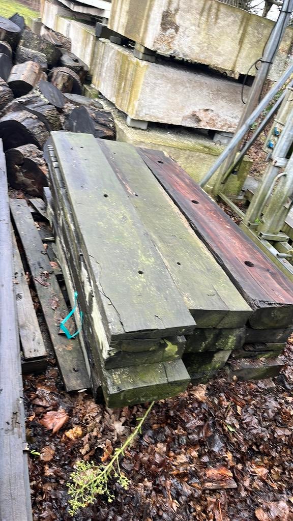 Partij balken Moet weg!, Doe-het-zelf en Verbouw, Hout en Planken, Ophalen, Balk, Overige houtsoorten, 50 mm of meer
