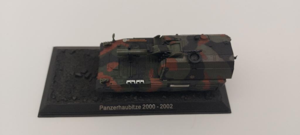 Deagostini schaalmodel Panzerhaubitze 2000, Gebruikt, Italeri, Verzenden, Tank