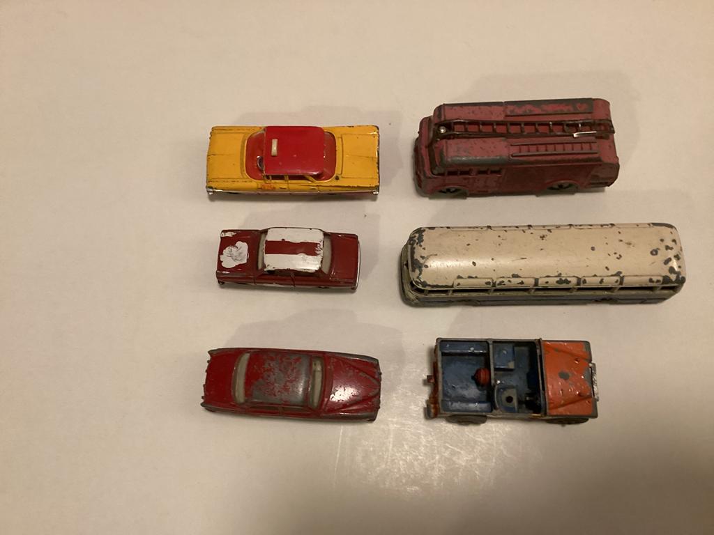 Dinky-toys bus, jeep brandweer, volvo, 1 corgi. Set 40,00, Ophalen of Verzenden, Gebruikt, Trein, Overige typen