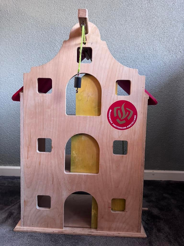 Houten pakhuis met katrol, Kinderen en Baby's, Speelgoed | Houten speelgoed, Ophalen of Verzenden, Gebruikt