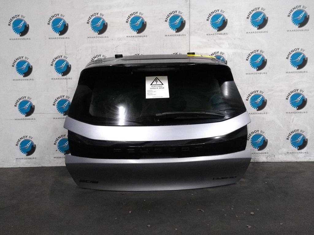 PEUGEOT 208 GT PURE 1.2 Hybrid 100 ACHTERKLEP 2024, Ophalen of Verzenden, Gebruikt, Stiba lid, Achterklep