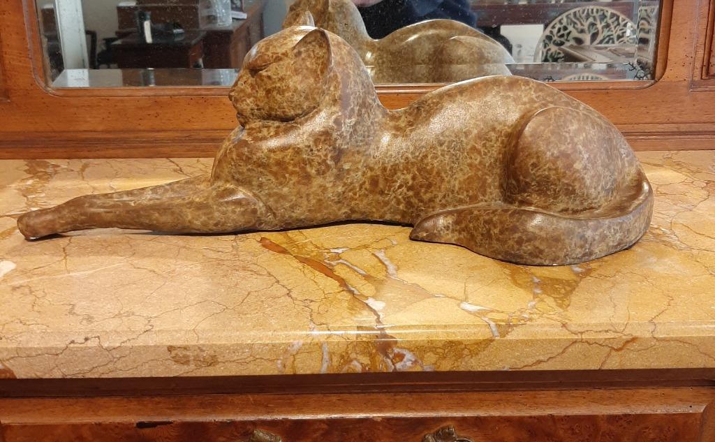 Art Deco bronzen liggende kat, Verzenden, Brons