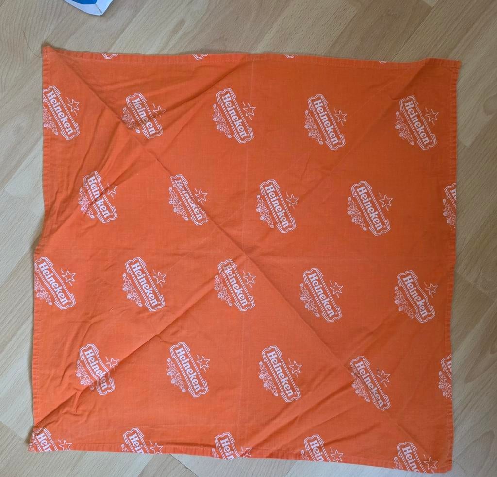 Heineken oranje zakdoek, Ophalen of Verzenden, Heineken