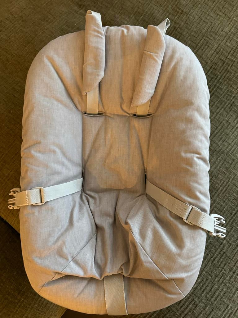 Tripp Trapp Baby Stoel, Ophalen, Zo goed als nieuw, Meegroeistoel, Gordel(s)