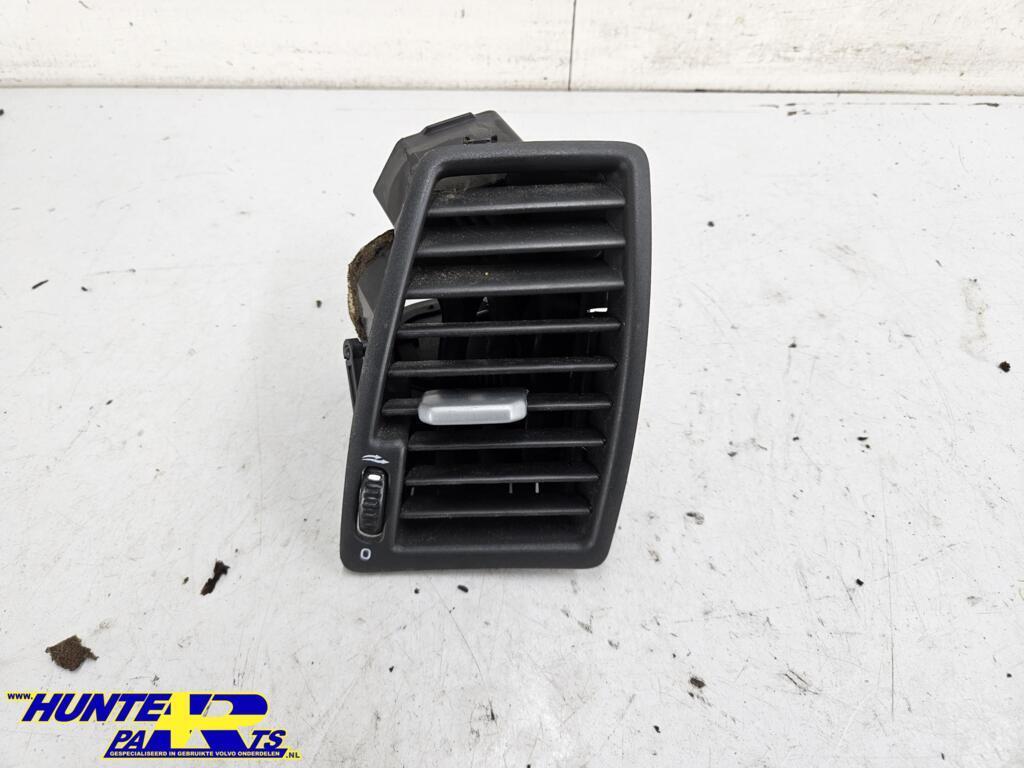 Luchtrooster dashboard zwart Volvo XC90 I ('02->) 3409399, Gebruikt, Ophalen of Verzenden, Volvo