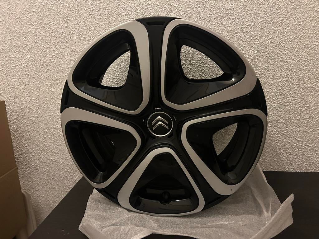 Nieuwe velgen Citroën, Peugeot, Toyota 17 inch, Ophalen of Verzenden, Nieuw, Velg(en)