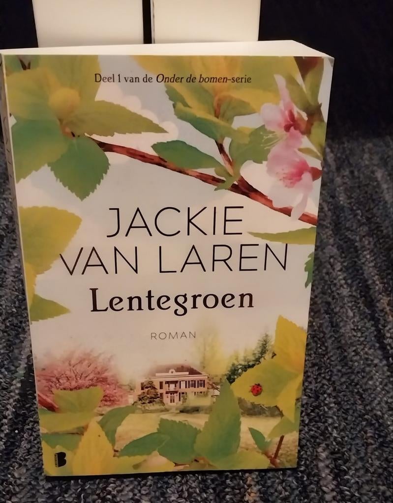 Jackie van Laren - Lentegroen, Ophalen of Verzenden, Zo goed als nieuw