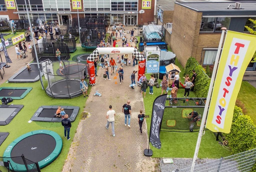 Grootste trampoline showtuin van NL - Berg Akrobat Salta, Ophalen of Verzenden, Nieuw