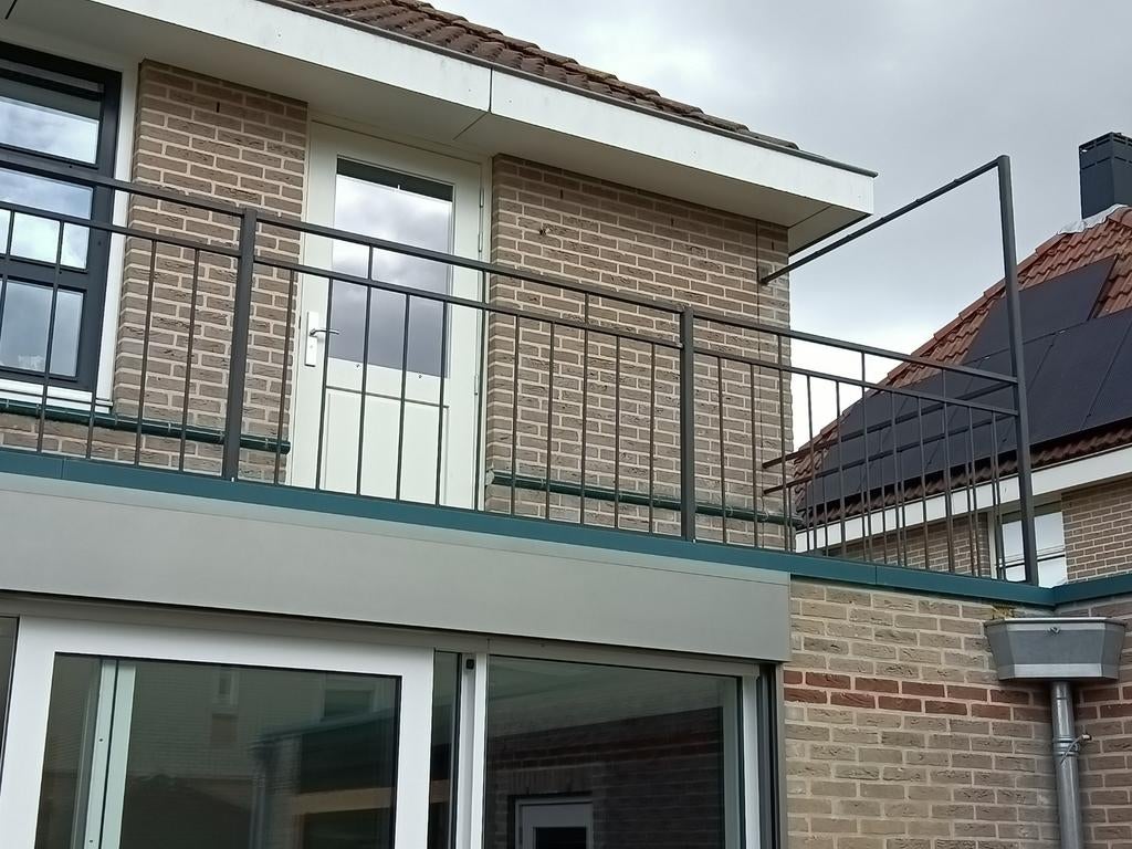 Fabricage, schilderen en installatie van metalen balustrades, Tuin en Terras, Tuinhekken en Hekwerk, Ophalen of Verzenden, IJzer
