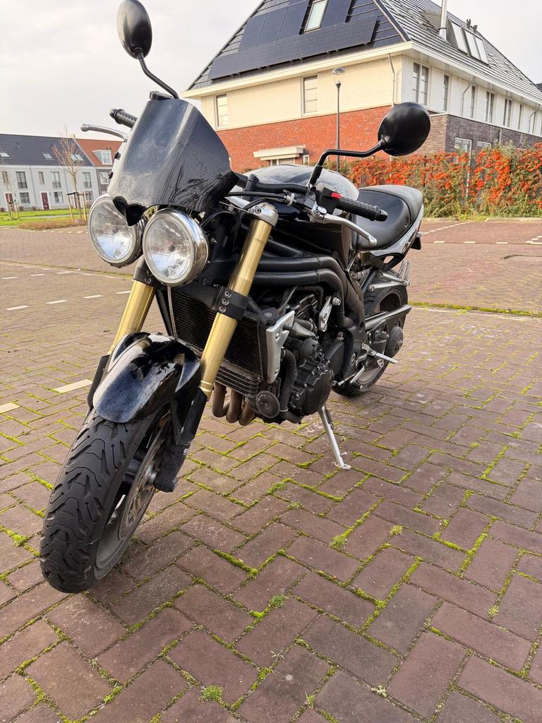 Triumph speed triple 1050 zwart, Particulier, Naked bike