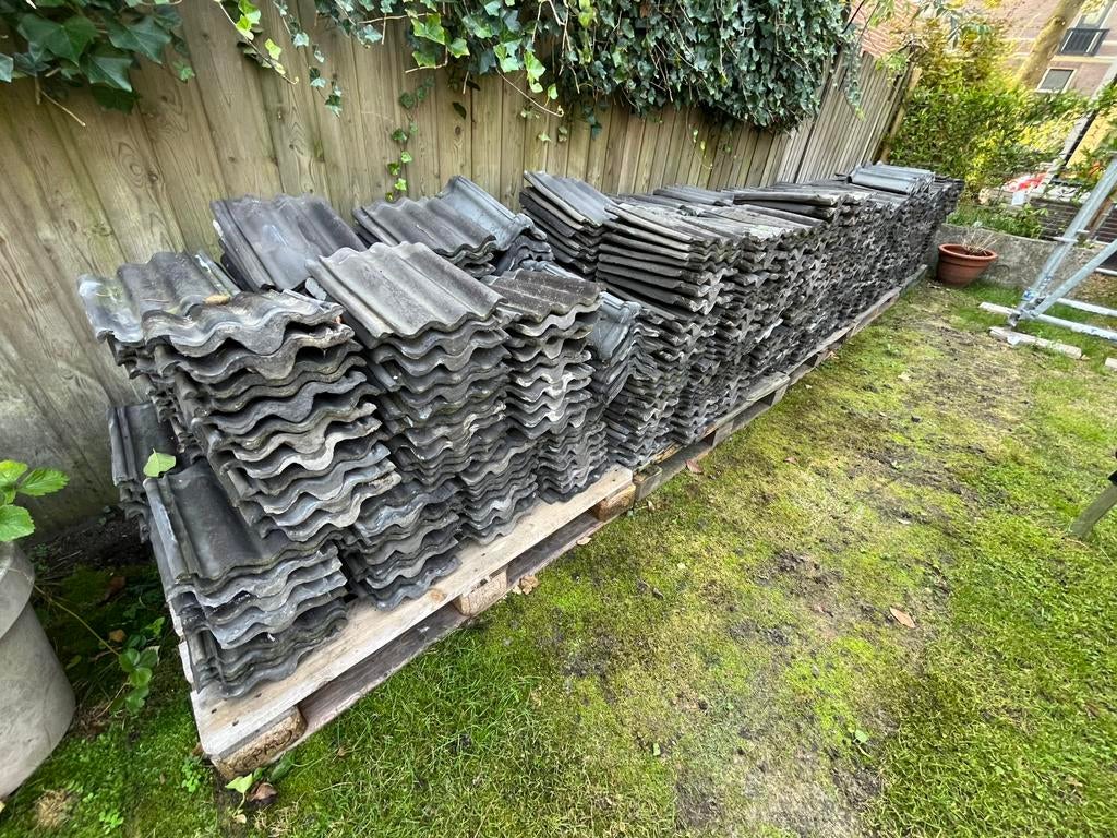 Friese Drie-Golf Dakpannen (gesmoord), Doe-het-zelf en Verbouw, Dakpannen en Dakbedekking, Ophalen, Gebruikt, Steen of Klei, Zwart