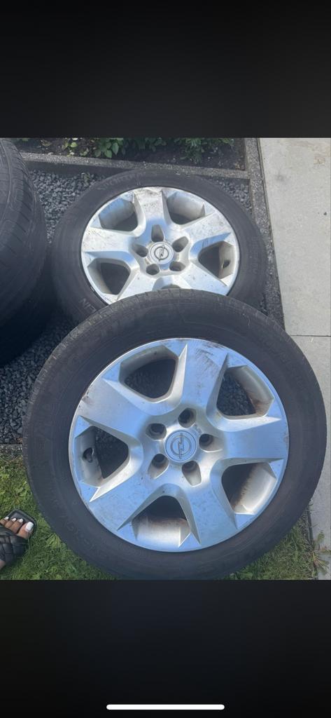 Opel Astra H stalen velgen met wieldoppen, Auto diversen, Wieldoppen, Ophalen of Verzenden, Gebruikt