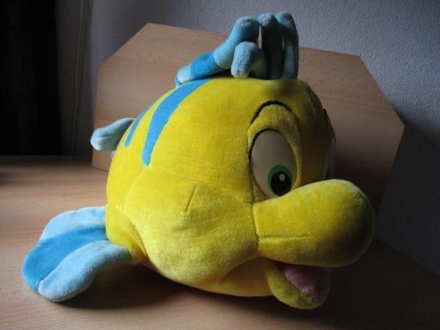 Disney Kleine Zeemeermin Botje pluche  54cm  Mattel, Verzamelen, Ophalen of Verzenden, Overige figuren, Zo goed als nieuw, Beeldje of Figuurtje