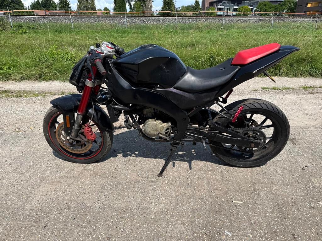 Derbi gpr project opknapper onderdelen losse onderdelen, Fietsen en Brommers, Brommeronderdelen | Algemeen, Derbi, Gebruikt, Derbi