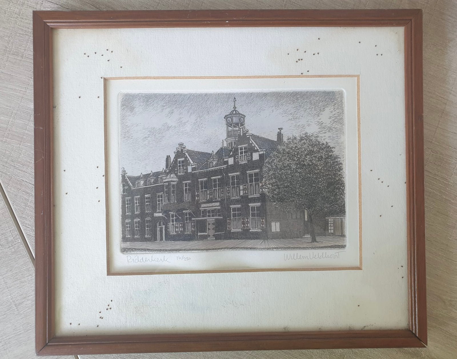 Willem Veldhorst Ets Ridderkerk 16/250 24x21 gesigneerd, Ets, Stadsgezicht, Origineel, Ophalen of Verzenden