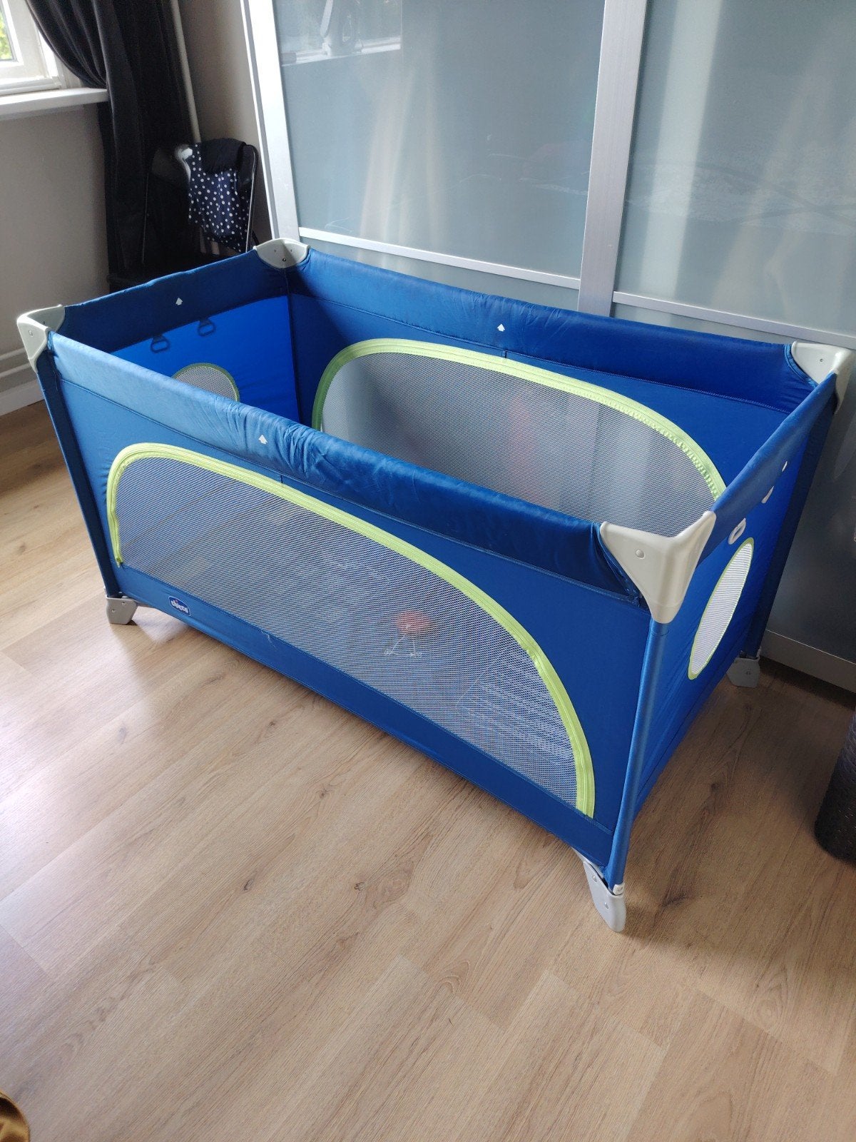 Chicco campingbedje + extra matrasje, Ophalen, Gebruikt, Reisbedje