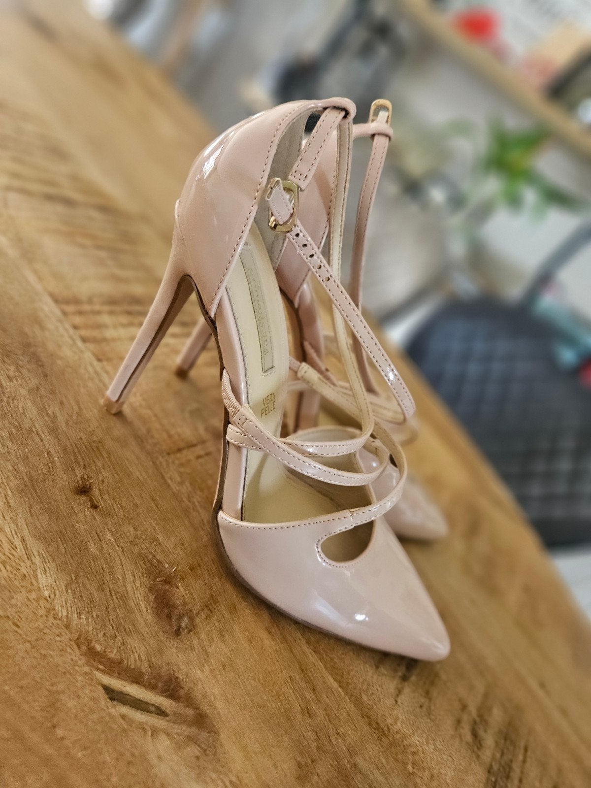 Primadonna roze lakleren pumps met bandjes, maat 38, Kleding | Dames, Schoenen, Pumps, Nieuw, Ophalen of Verzenden, Roze